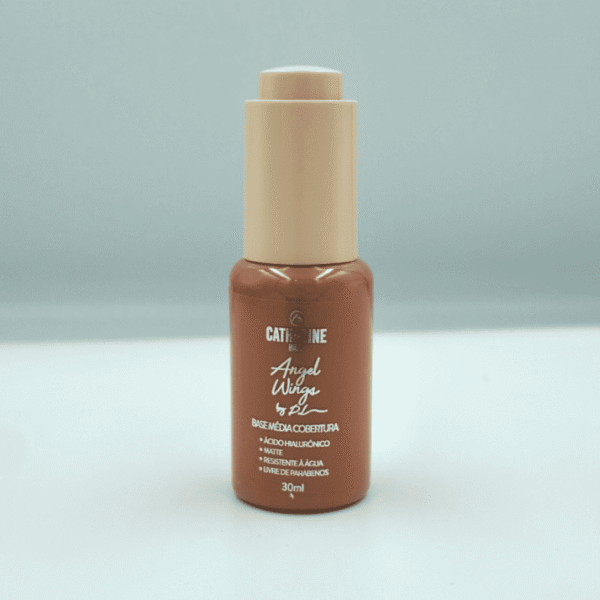 Base Liquida Media Cobertura Catharine Hill