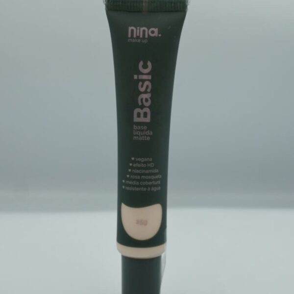 Base Liquida Basic Matte Nina. Make Up